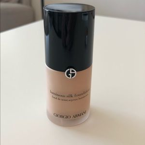 Giorgio Armani Luminous Silk Foundation Shade 5